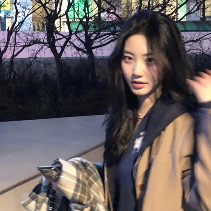 注视我心